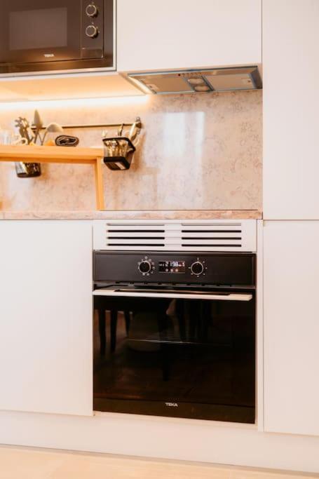 Lisbon Orange House - Beautiful Two-Bedroom Apartment 1D Dış mekan fotoğraf
